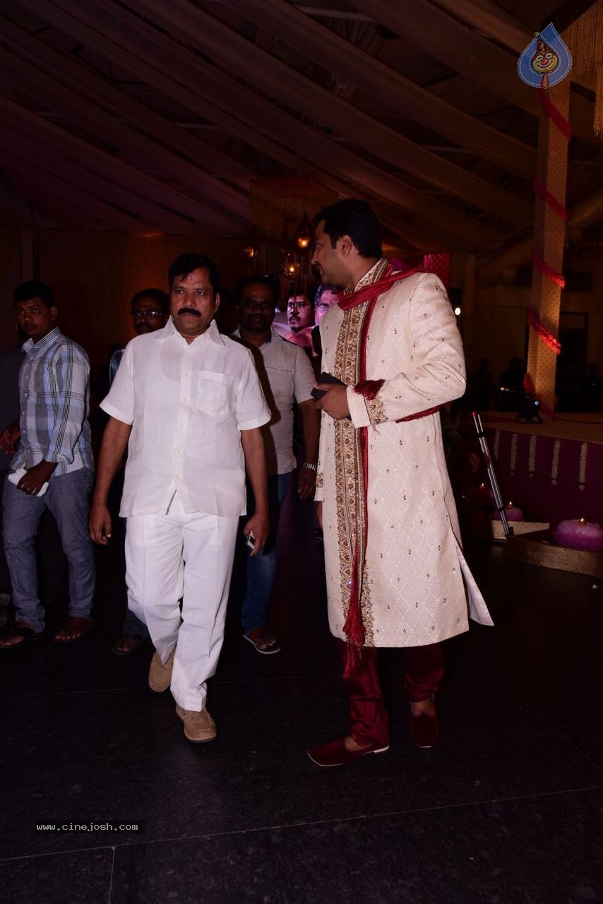 Allari Naresh Wedding Photos 02 - 13 / 100 photos