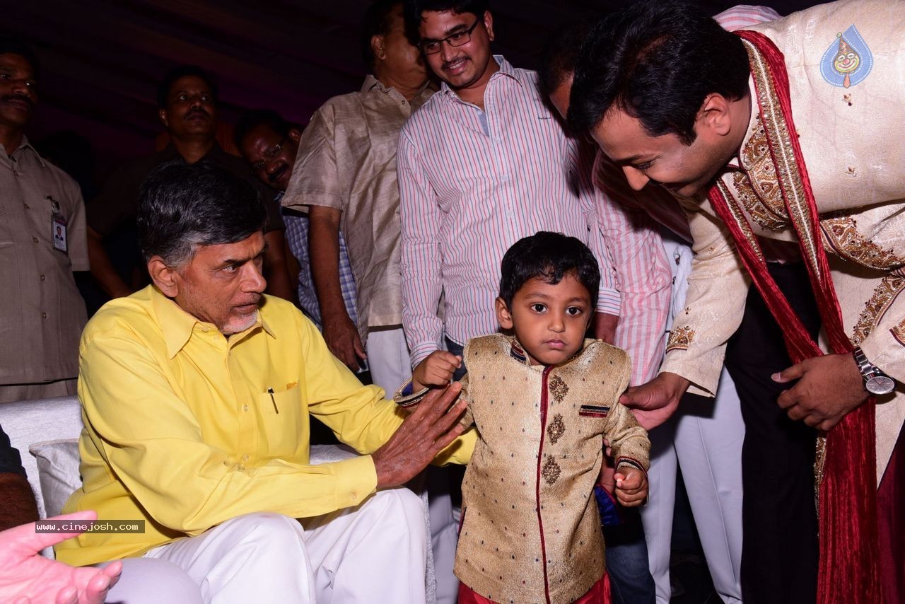 Allari Naresh Wedding Photos 02 - 21 / 100 photos
