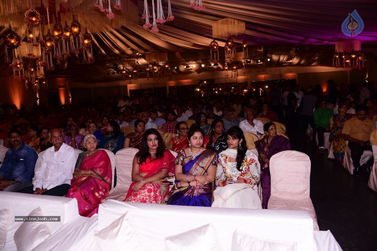 Allari Naresh Wedding Photos 02 - 22 / 100 photos
