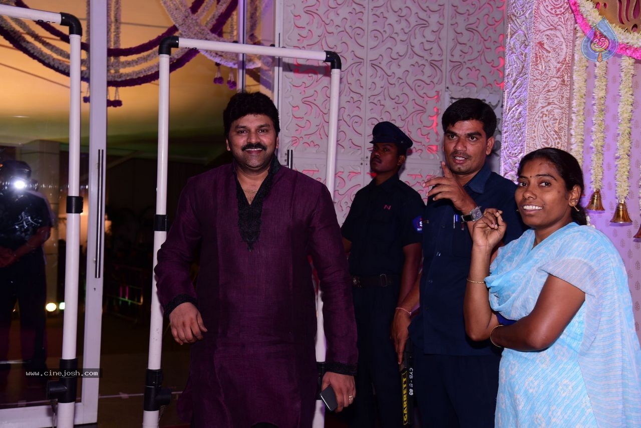 Allari Naresh Wedding Photos 02 - 74 / 100 photos