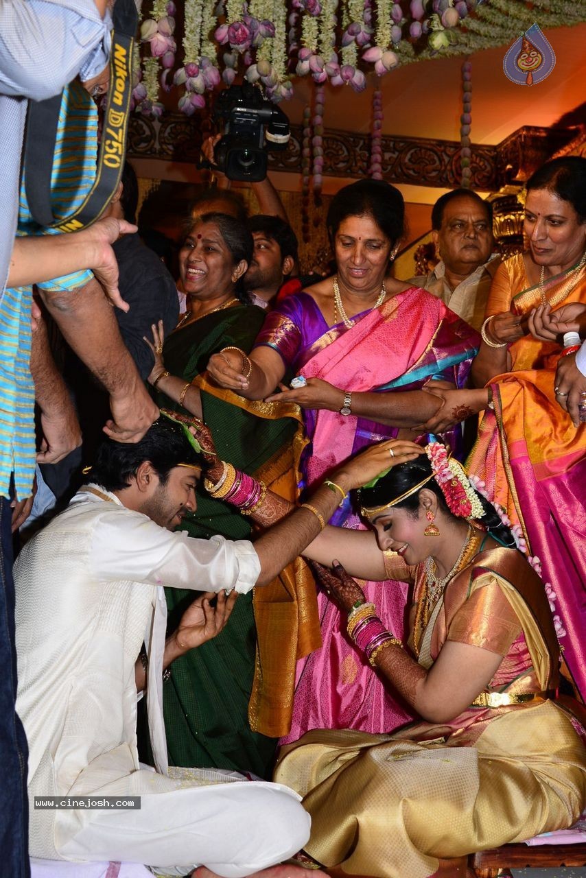 Allari Naresh Wedding Photos 04 - 45 / 59 photos