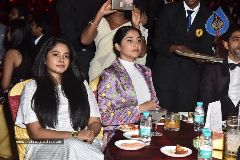 Allu Arjun And Regina Cassandra In A Charity Event - 29 / 42 photos