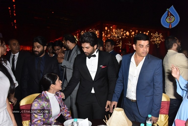 Allu Arjun And Regina Cassandra In A Charity Event - 38 / 42 photos