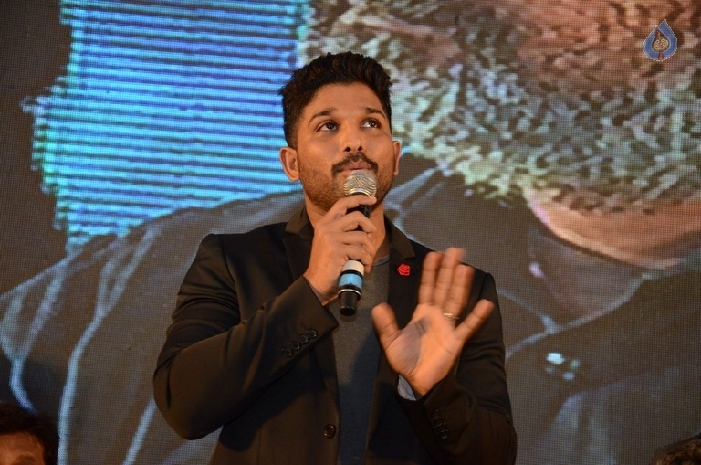 Allu Arjun and SS Rajamouli at Traffic Awareness Event - 59 / 81 photos