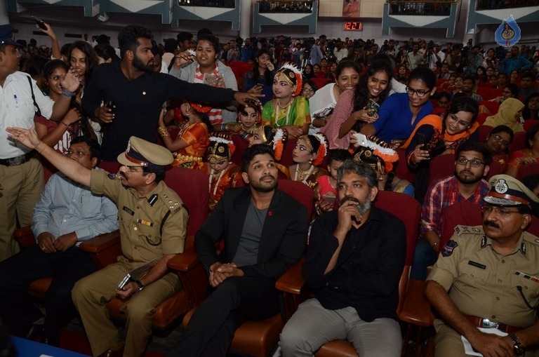 Allu Arjun and SS Rajamouli at Traffic Awareness Event - 69 / 81 photos