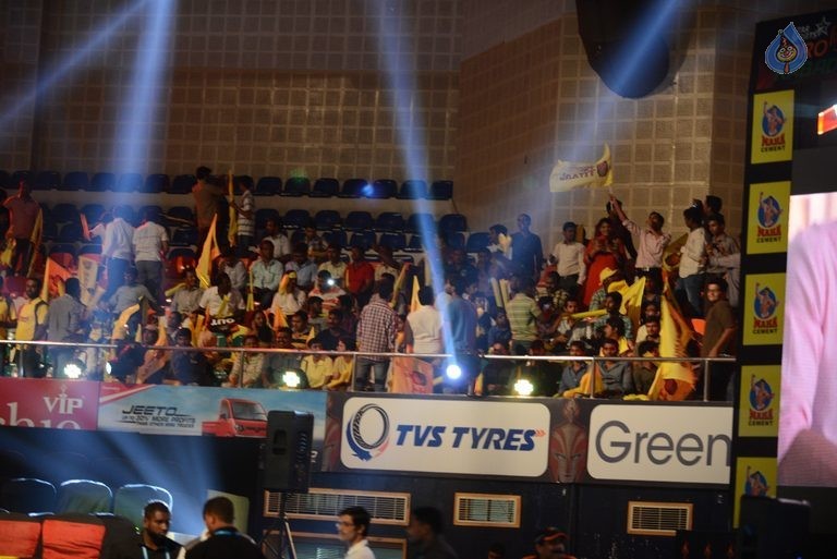 Allu Arjun at PRO Kabaddi League Match Photos - 34 / 102 photos