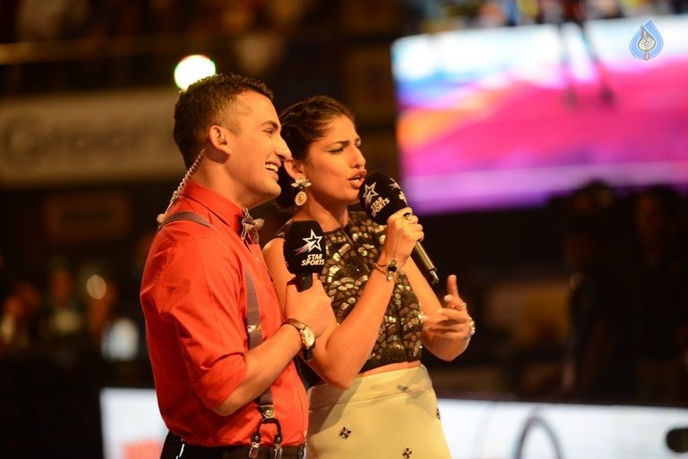 Allu Arjun at PRO Kabaddi League Match Photos - 40 / 102 photos