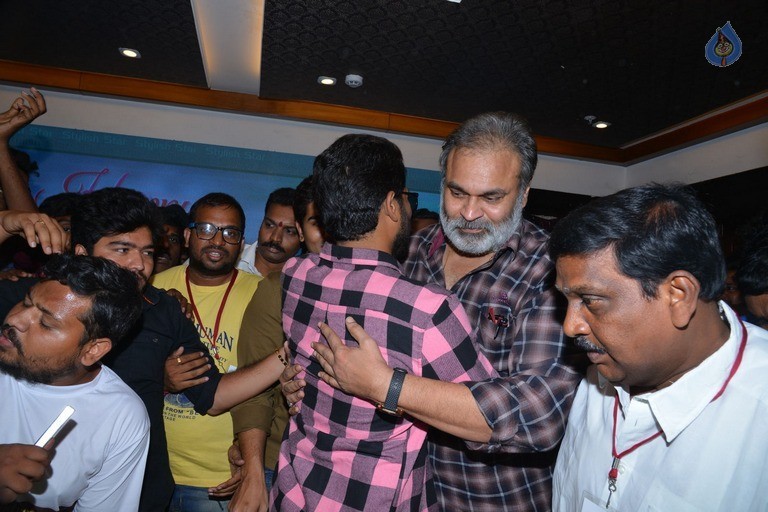 Allu Arjun Birthday Celebrations at FNCC - 8 / 40 photos