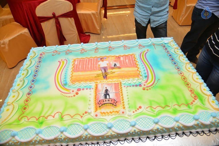 Allu Arjun Birthday Celebrations at FNCC - 29 / 40 photos