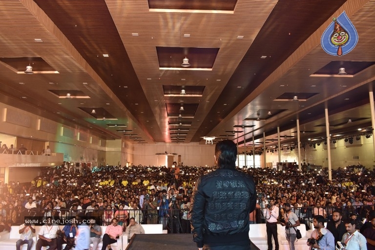 Allu Arjun Felicitated At IKYA FIESTA 2018 - 5 / 7 photos