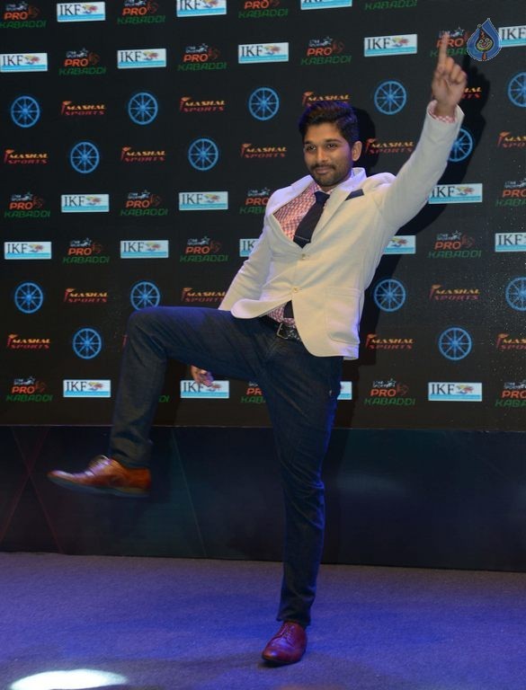 Allu Arjun is Pro Kabaddi Brand Ambassador Photos - 12 / 17 photos