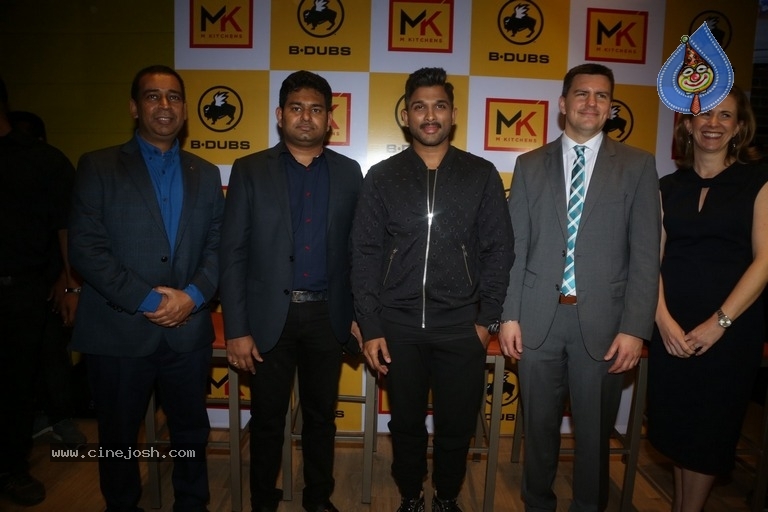 Allu Arjun Launches Buffalo Wild Wings Restaurant - 14 / 41 photos