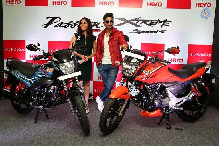 Allu Arjun Launches Hero Motocorp Bikes - 23 / 42 photos