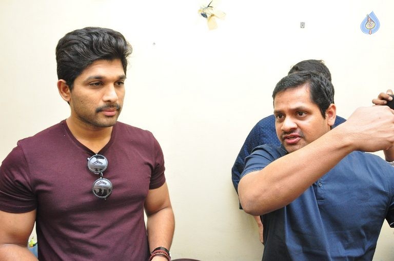 Allu Arjun Photos at Make A Wish Event - 11 / 59 photos