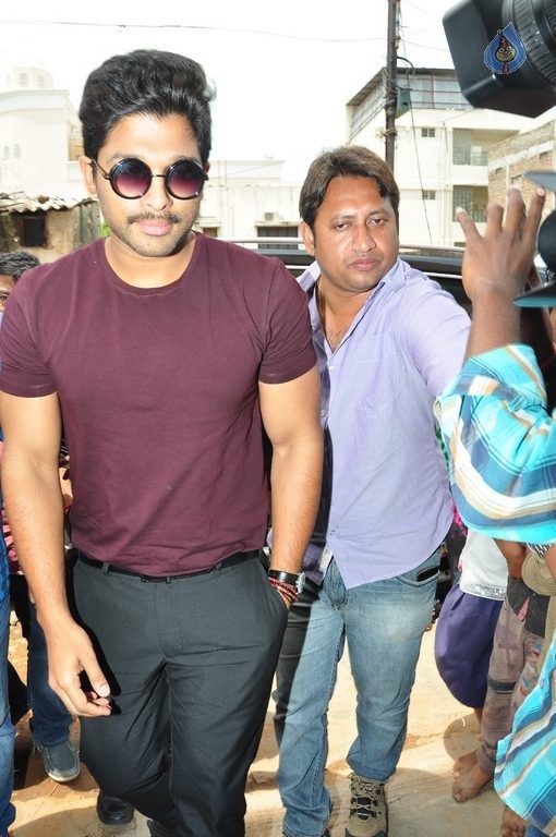 Allu Arjun Photos at Make A Wish Event - 52 / 59 photos