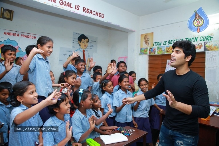 Allu Sirish At Government Primary School - 1 / 21 photos