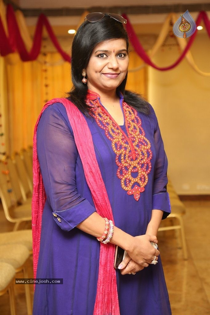 Alok Nahata and Sashi Nahata 25th Wedding Anniversary  - 21 / 128 photos