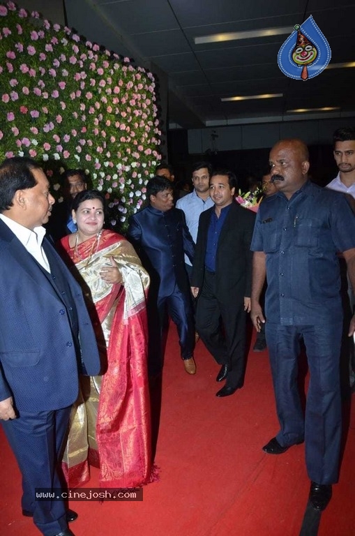 Amit Thackeray Wedding Reception Photos - 9 / 35 photos