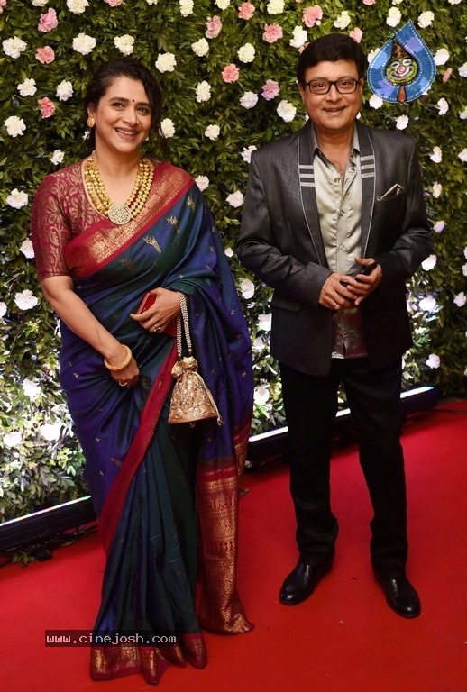 Amit Thackeray Wedding Reception Photos - 22 / 35 photos