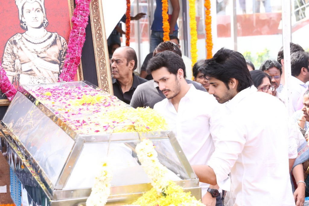 ANR Condolences Photos 03 - 30 / 354 photos