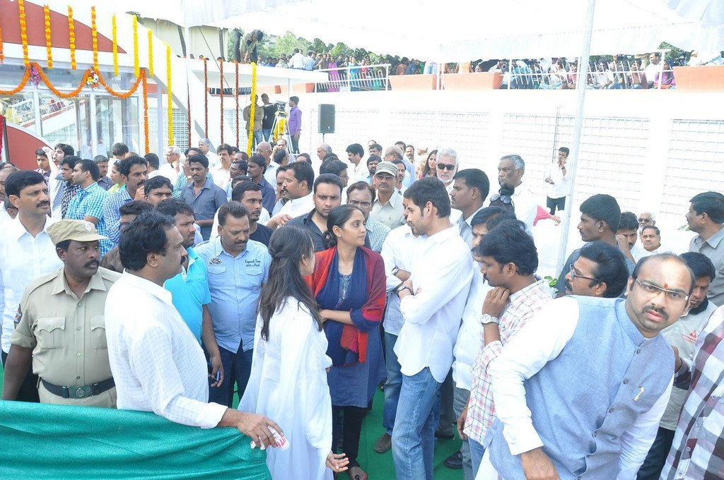 ANR Condolences Photos 03 - 91 / 354 photos