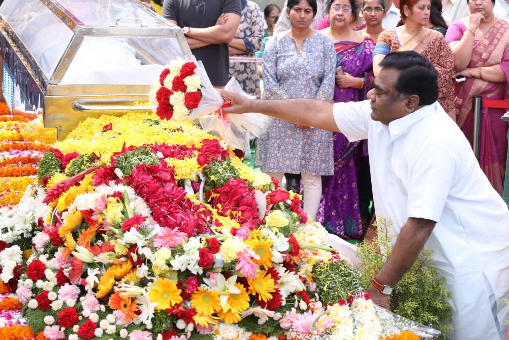 ANR Condolences Photos 03 - 101 / 354 photos