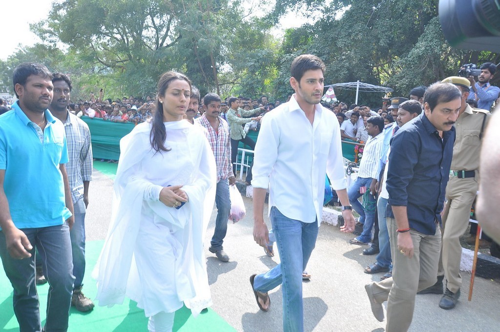 ANR Condolences Photos 03 - 184 / 354 photos