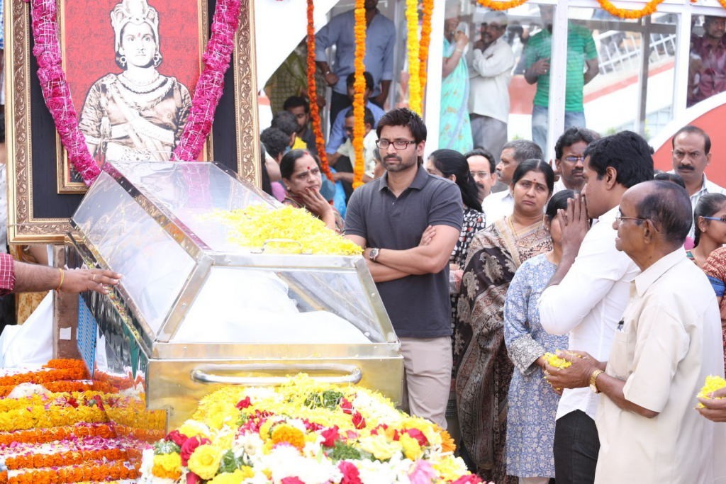 ANR Condolences Photos 03 - 346 / 354 photos