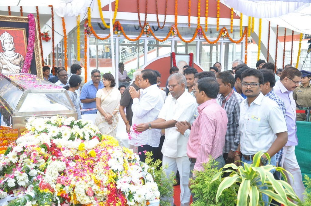 ANR Condolences Photos 04 - 34 / 280 photos