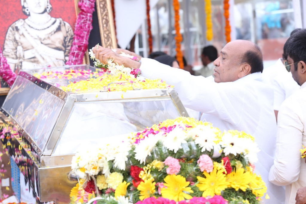 ANR Condolences Photos 04 - 56 / 280 photos