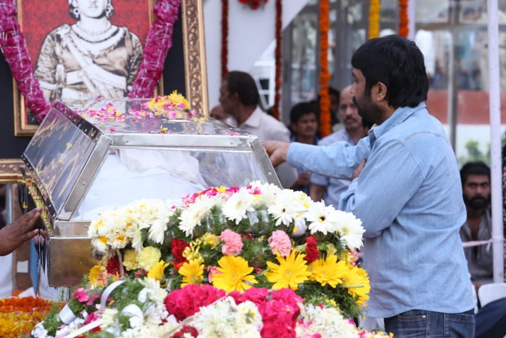 ANR Condolences Photos 04 - 75 / 280 photos