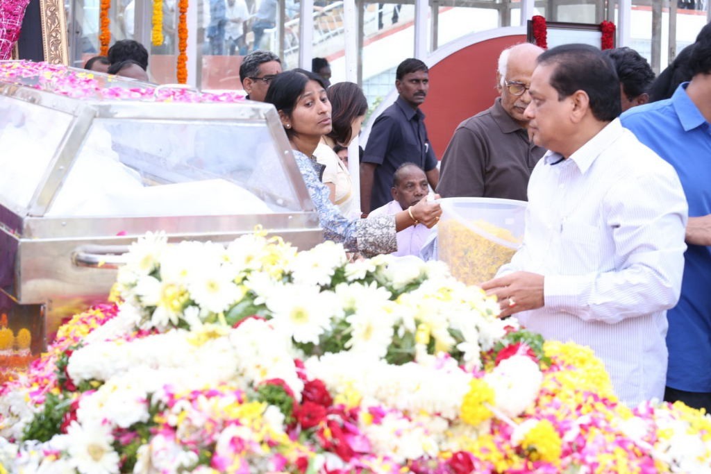ANR Condolences Photos 04 - 111 / 280 photos