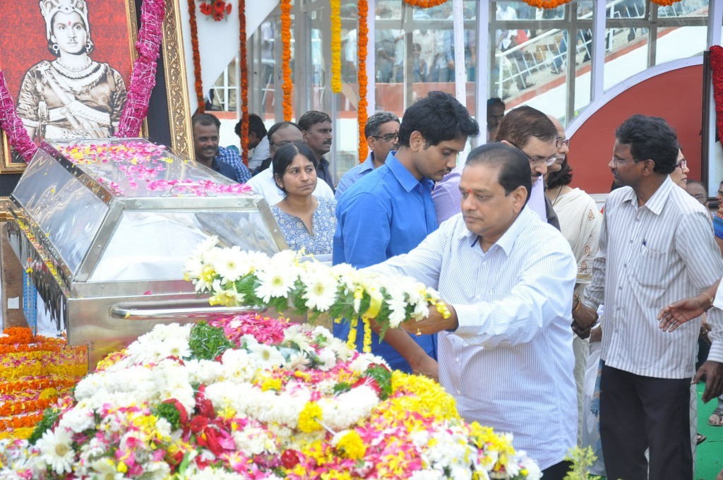 ANR Condolences Photos 04 - 157 / 280 photos