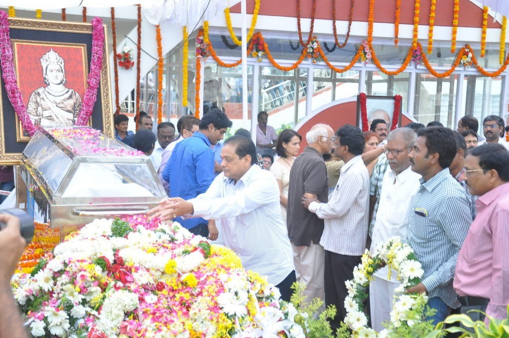 ANR Condolences Photos 04 - 182 / 280 photos