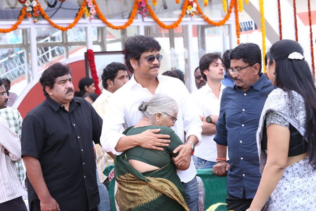 ANR Condolences Photos 04 - 190 / 280 photos