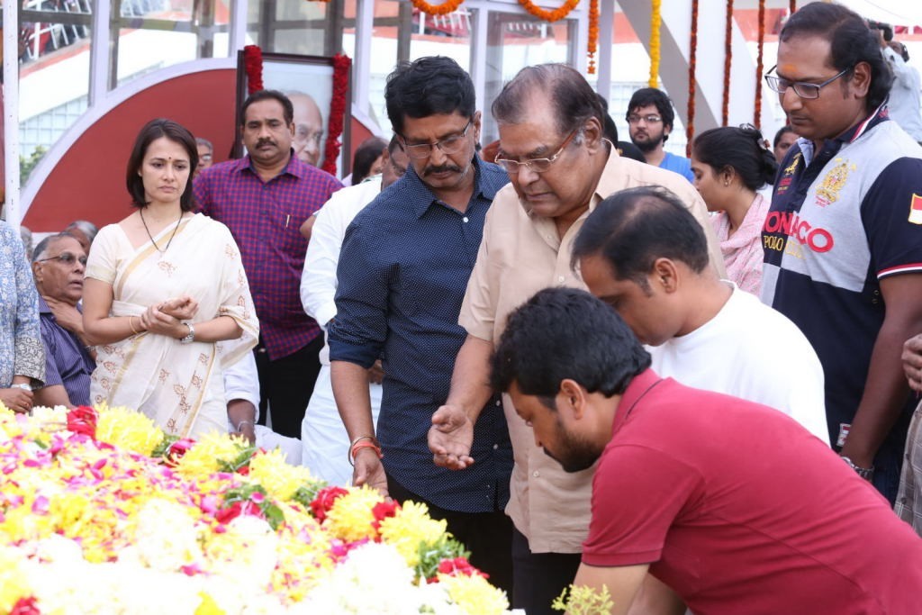 ANR Condolences Photos 05 - 24 / 138 photos