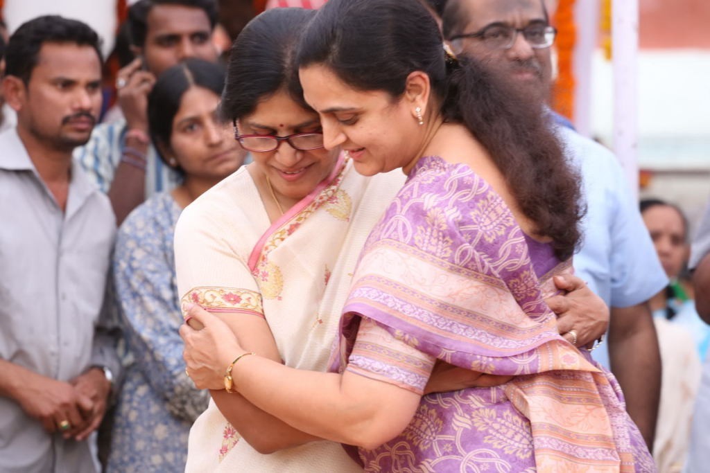 ANR Condolences Photos 05 - 40 / 138 photos