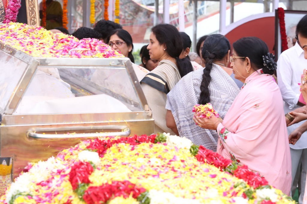 ANR Condolences Photos 05 - 120 / 138 photos