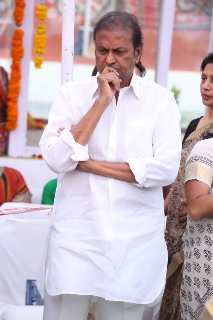 ANR Condolences Photos 05 - 123 / 138 photos