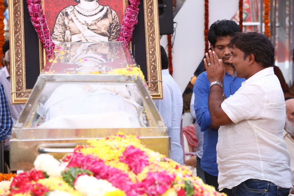 ANR Condolences Photos 06 - 136 / 194 photos
