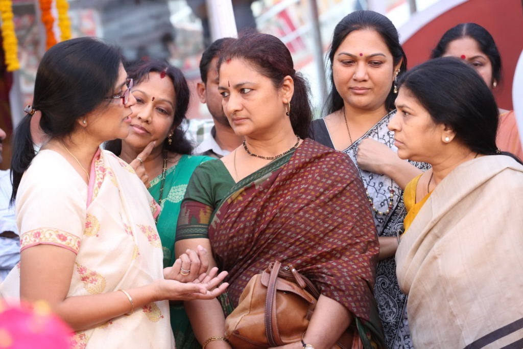 ANR Condolences Photos 06 - 181 / 194 photos
