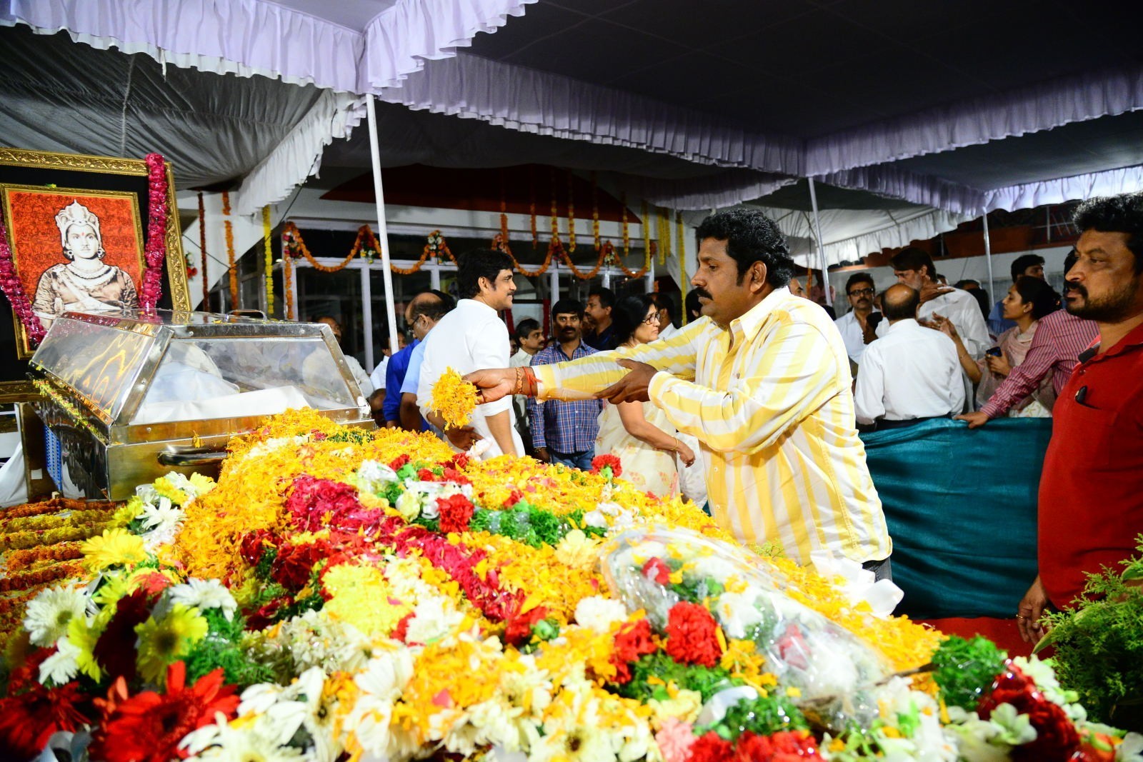 ANR Condolences Photos 08 - 12 / 190 photos