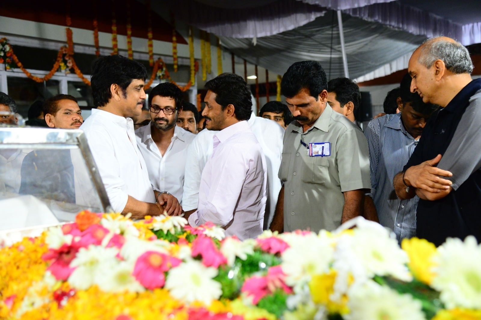 ANR Condolences Photos 08 - 44 / 190 photos