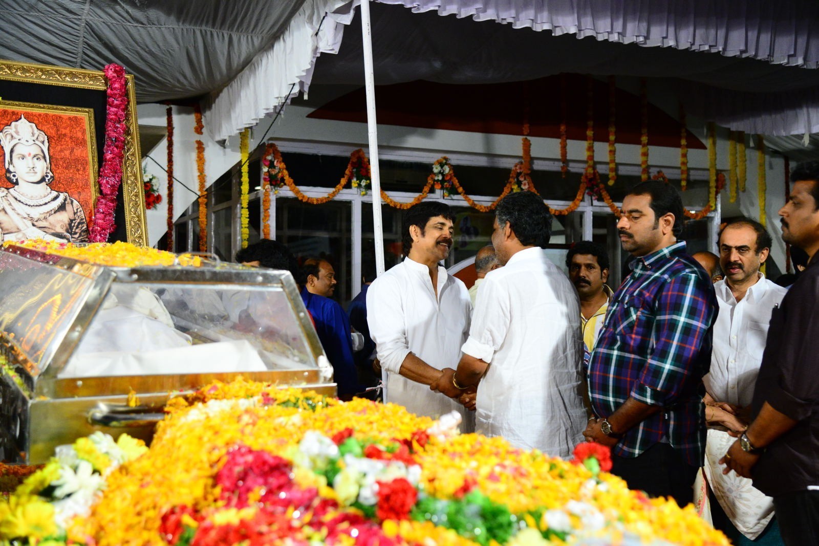 ANR Condolences Photos 08 - 75 / 190 photos