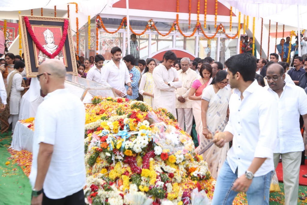 ANR Condolences Photos 09 - 2 / 440 photos