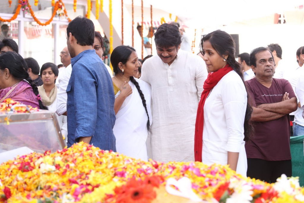 ANR Condolences Photos 09 - 13 / 440 photos