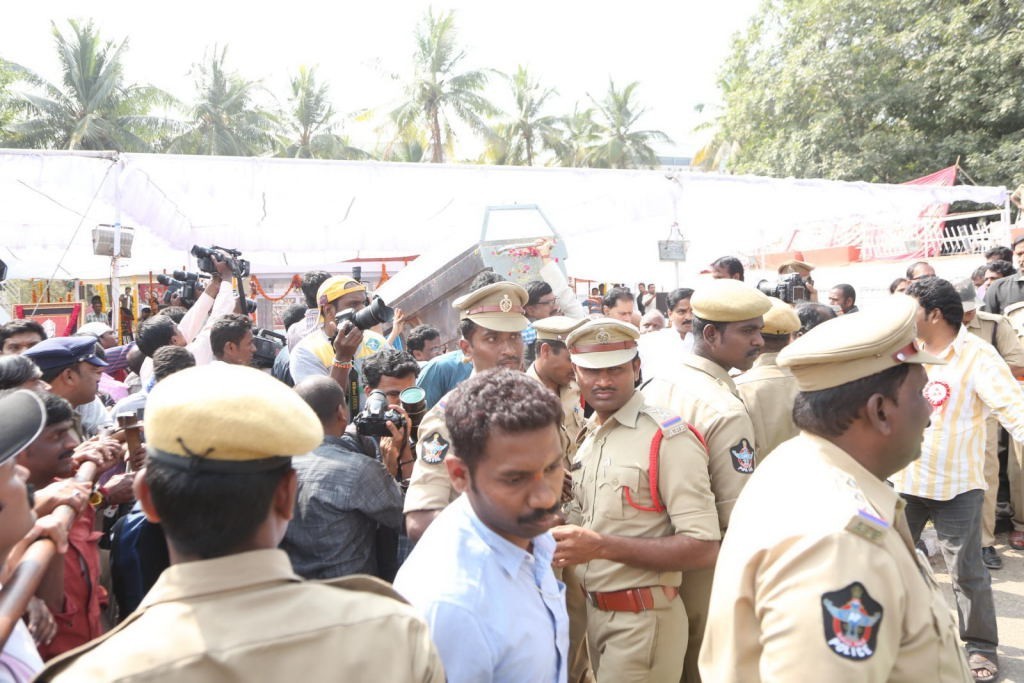 ANR Condolences Photos 09 - 26 / 440 photos
