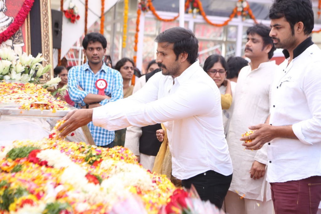 ANR Condolences Photos 09 - 169 / 440 photos