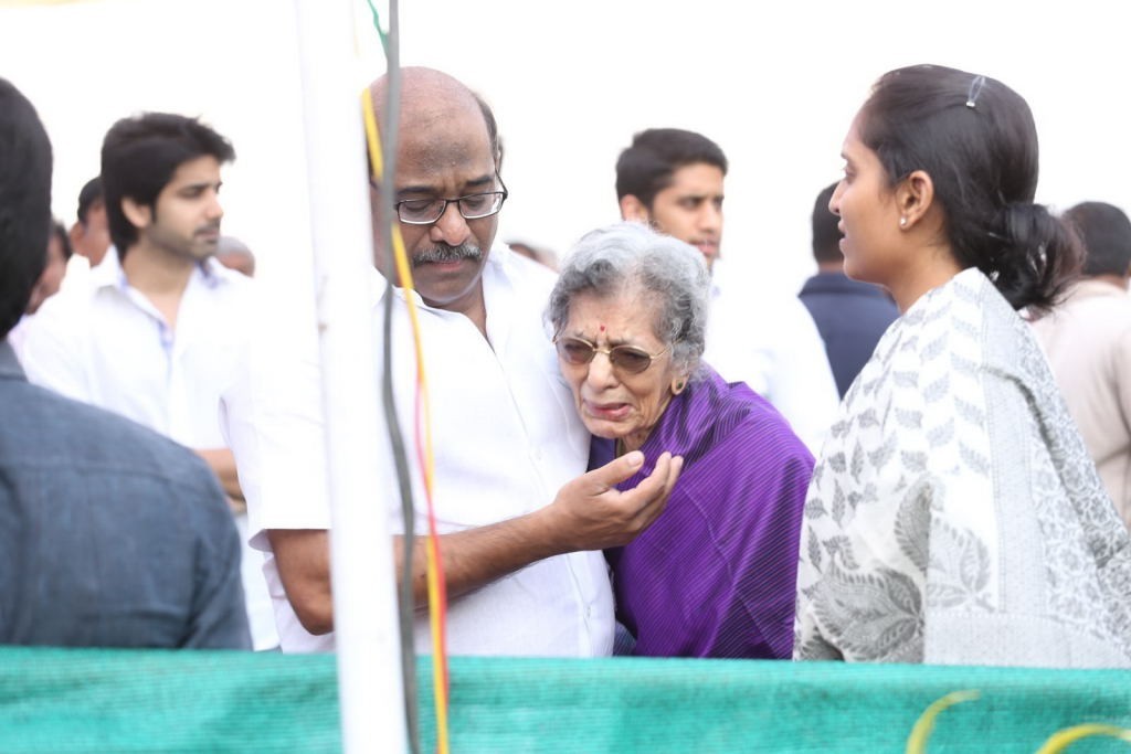 ANR Condolences Photos 09 - 172 / 440 photos
