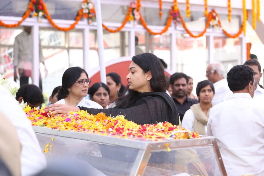 ANR Condolences Photos 09 - 175 / 440 photos